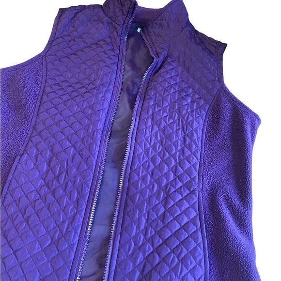 Izod size small quilted fleece vest vintage but in perfect condition - Picture 1 of 2